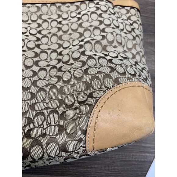 Coach Signature Voyager F13813 MSRP $398 Missing XBody Strap and Diaper Pad - Picture 12 of 12